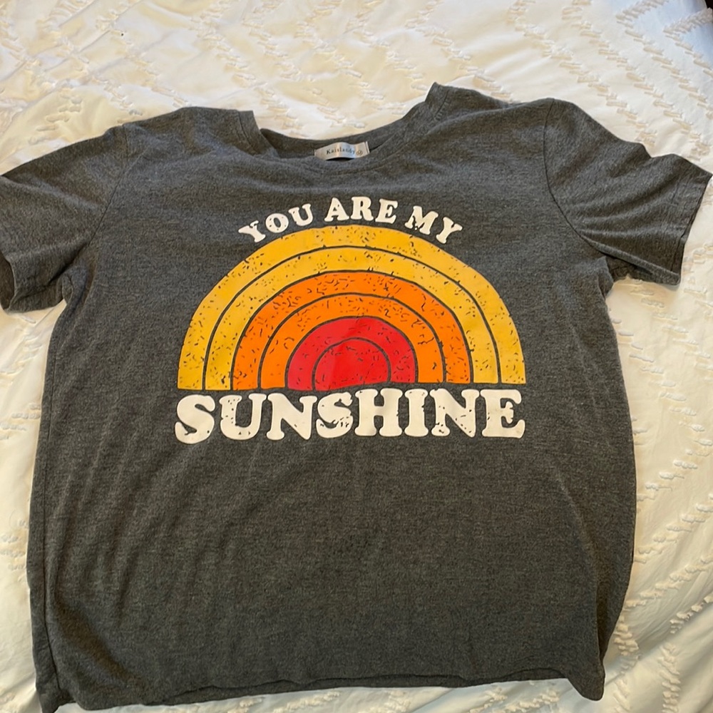 Women’s T size medium. Like new
